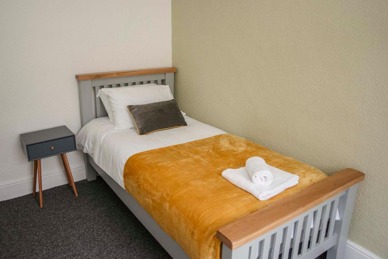 Six Bells Retreat Villa Abertillery Dış mekan fotoğraf